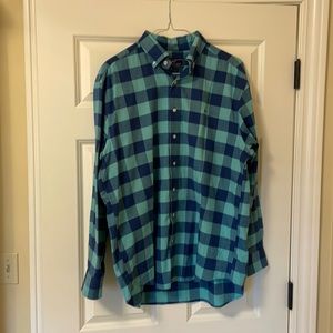 Vineyard Vines mens shirt